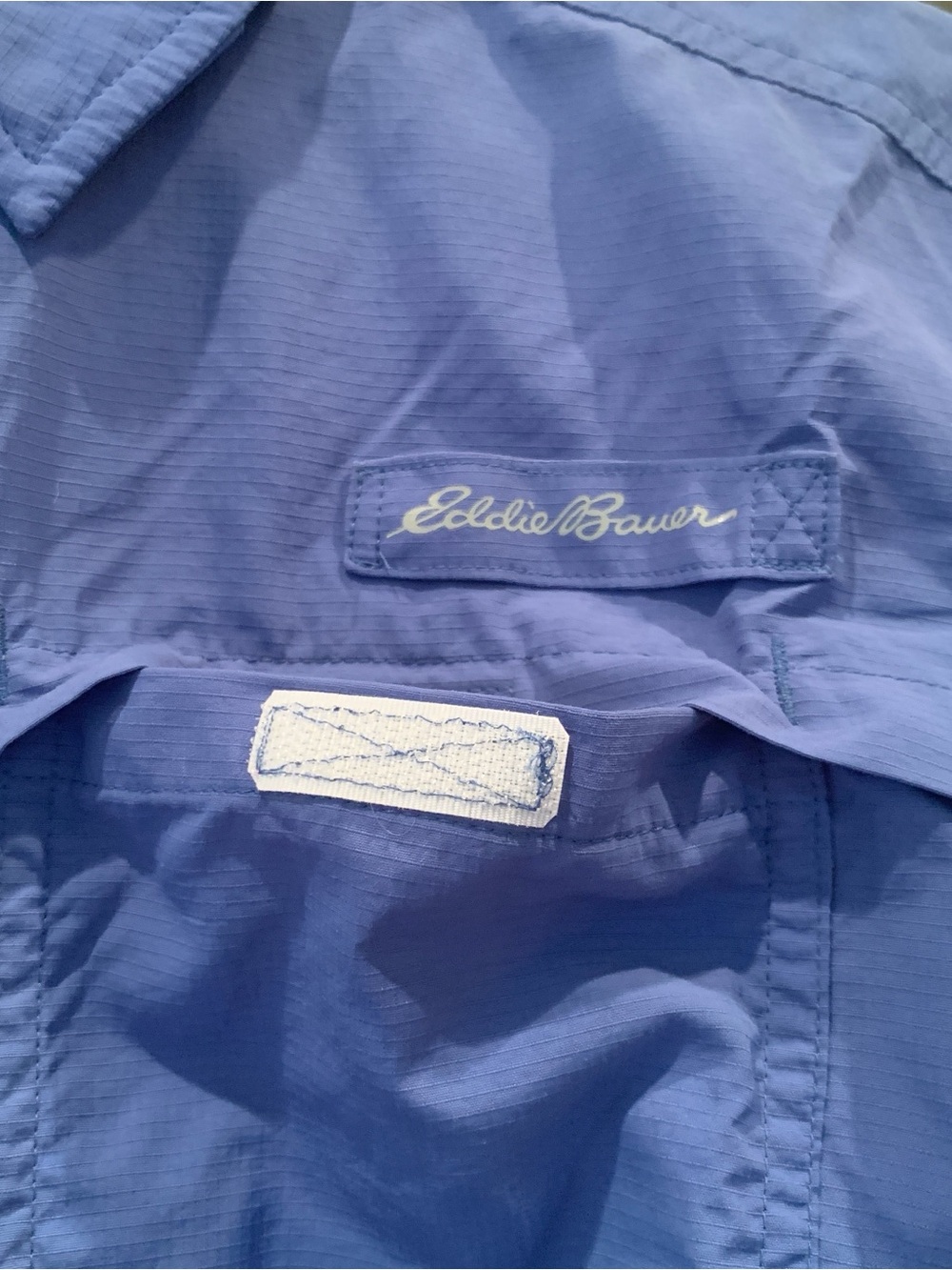 Eddie Bauer women's Long-Sleeve Periwinkle Button-Down Performance Shirt - Picture 5 of 7
